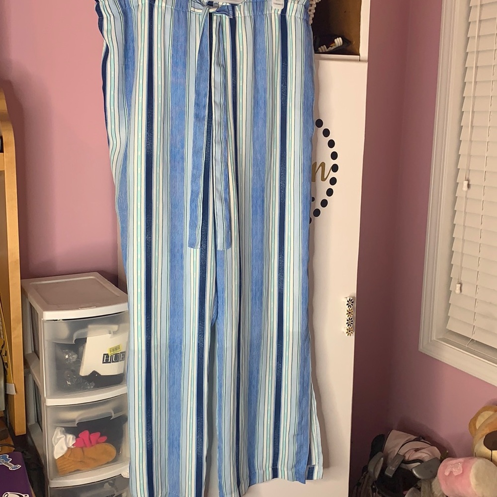 Stripped flare pants